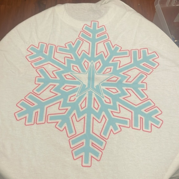 Jeffree Star White Winter Graphic Tee Star/Snowflake Size 2xl A7 - Picture 8 of 8